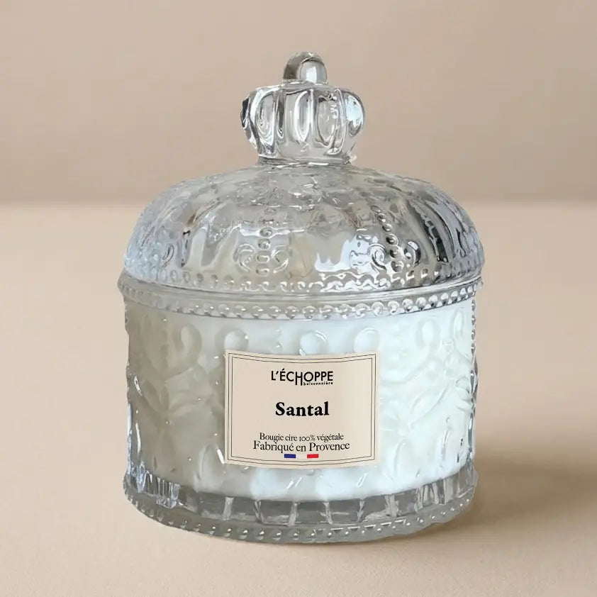Bougie parfumée artisanale dans sa bonbonnière